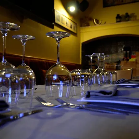 Bed & Breakfast Manouche Osteria
