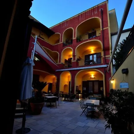 Alojamento de Acomodação e Pequeno-almoço Manouche Osteria